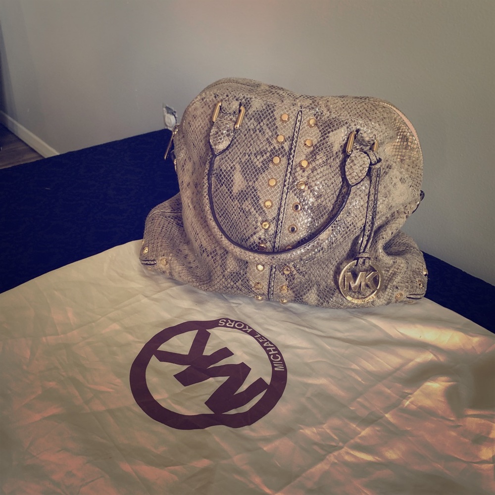 Michael Kors purse